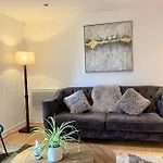 Brownberry Tree Serviced Apartment