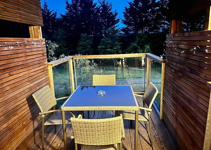 Brownberry Tree Serviced Apartment